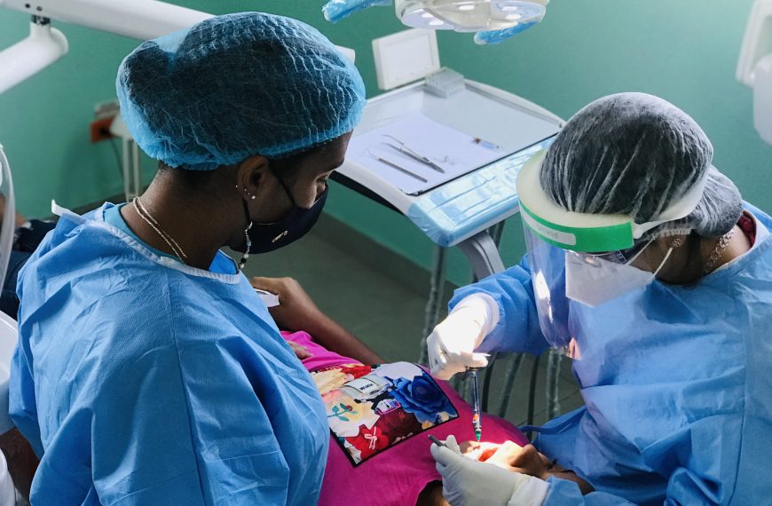 CONSULTA DE ODONTOLOG&Iacute;A