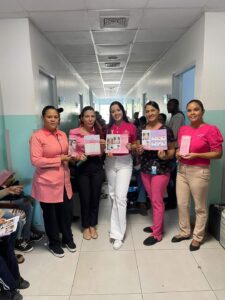 Hospital realiza actividades con motivo al mes de la Lucha contra el Cáncer de Mama