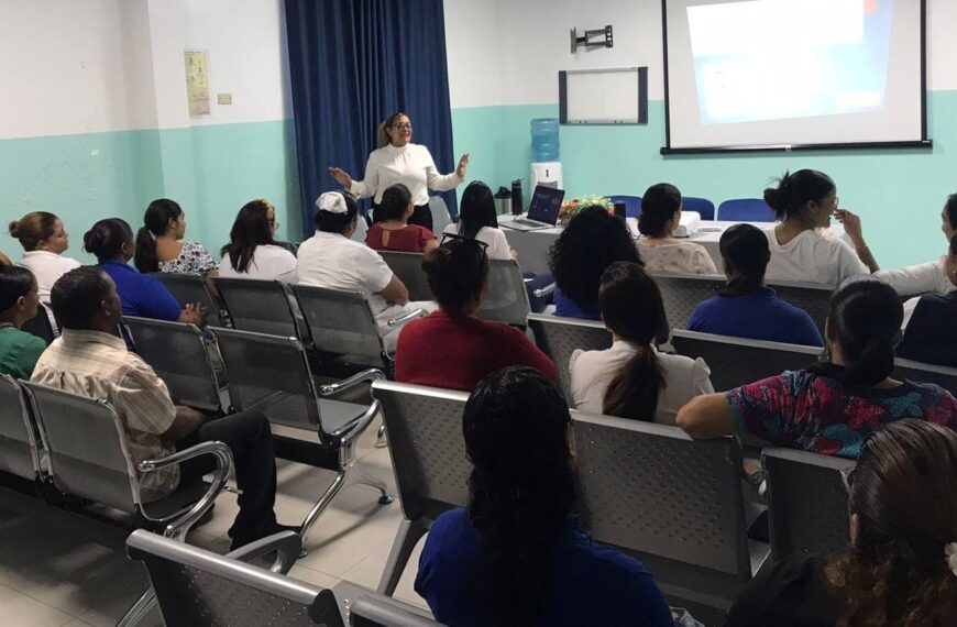 Taller sobre Inteligencia Emocional en el Hospital Provincial General Santiago Rodríguez