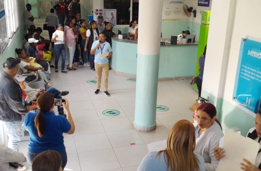 Charla de Sensibilización sobre el Uso Responsable del Agua y la Energía Eléctrica en el Hospital Provincial General Santiago Rodríguez