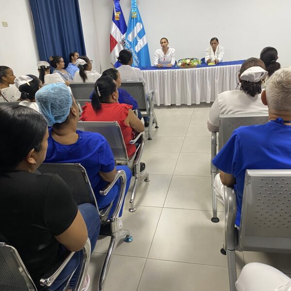 Hospital Provincial General Santiago Rodríguez fortalece conocimientos del personal de enfermería con capacitación especializada