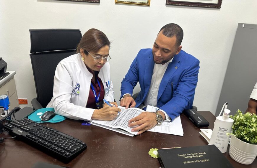 Hospital Provincial General Santiago Rodríguez firma convenio con la compañía telefónica Altice