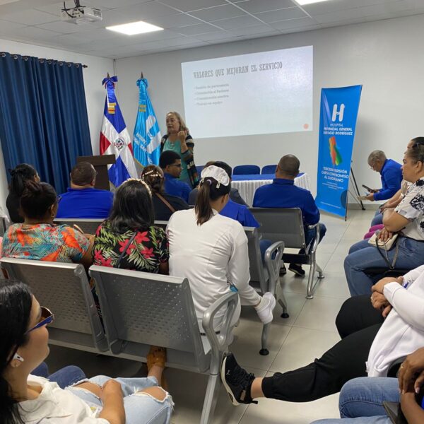 Hospital Provincial General Santiago Rodr&iacute;guez fortalece la atenci&oacute;n con taller sobre Humanizaci&oacute;n de los Servicios