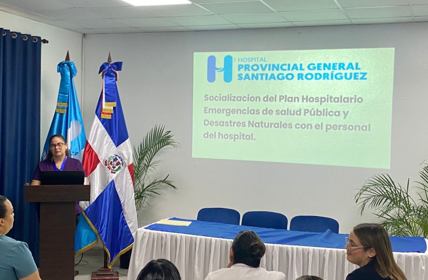 Hospital Provincial General Santiago Rodr&iacute;guez realiza reuni&oacute;n con su Comit&eacute; de Emergencias ante el inicio de la temporada cicl&oacute;nica
